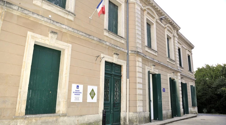 Mairie-de-Proximite-Mosson